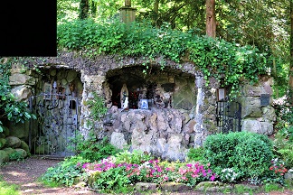 Lourdes-Grotte auf dem Weg Mammern nach Klingenzell